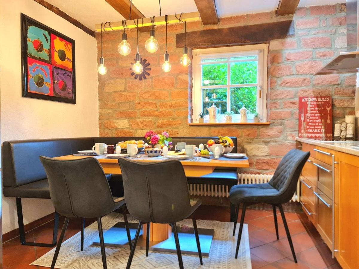Avahome: Haus Fuer 16, Wlan, Parkplaetze, Netflix, Nespresso Kandel Ngoại thất bức ảnh
